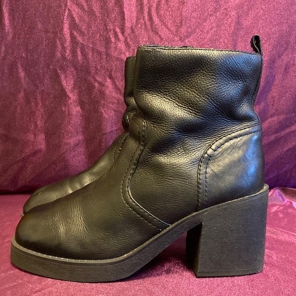 Vintage Y2K Ankle Boots Chunky Heels Black Leather Planet 814619 size 7.5 - Picture 5 of 14